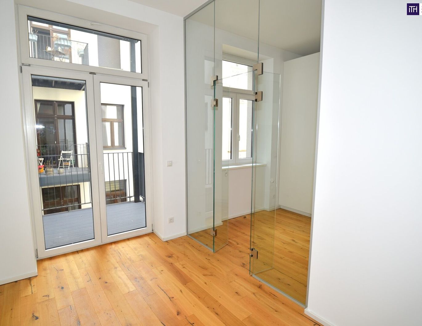 **Alles was das Herz begehrt - stilvolle Kleinwohnung mit Balkon in bester Lage von Wieden - befristet vermietet**