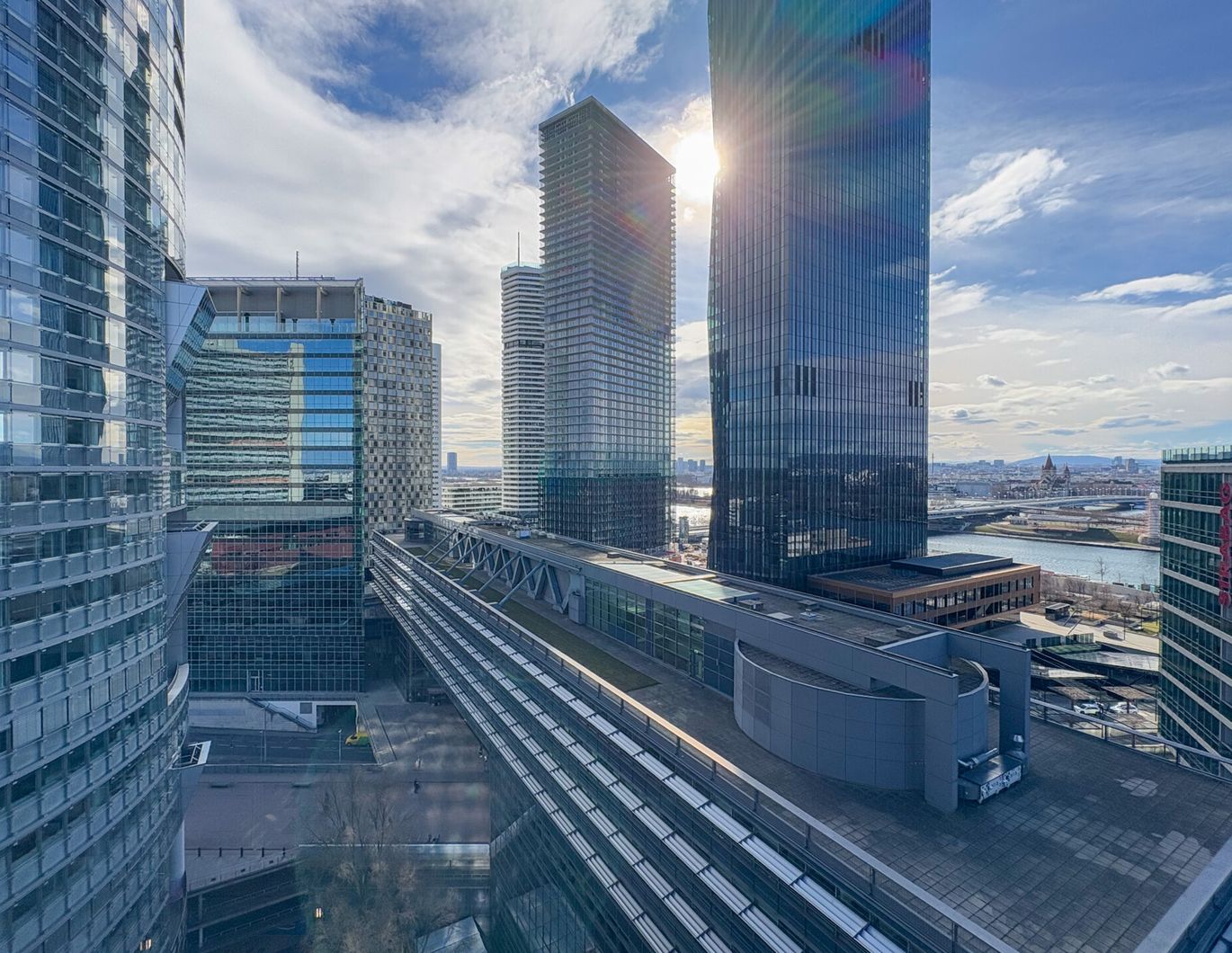 Erstbezug in den DC Flats - Sonnige 1,5 Zimmer-Wohnung - zu mieten in 1220 Wien