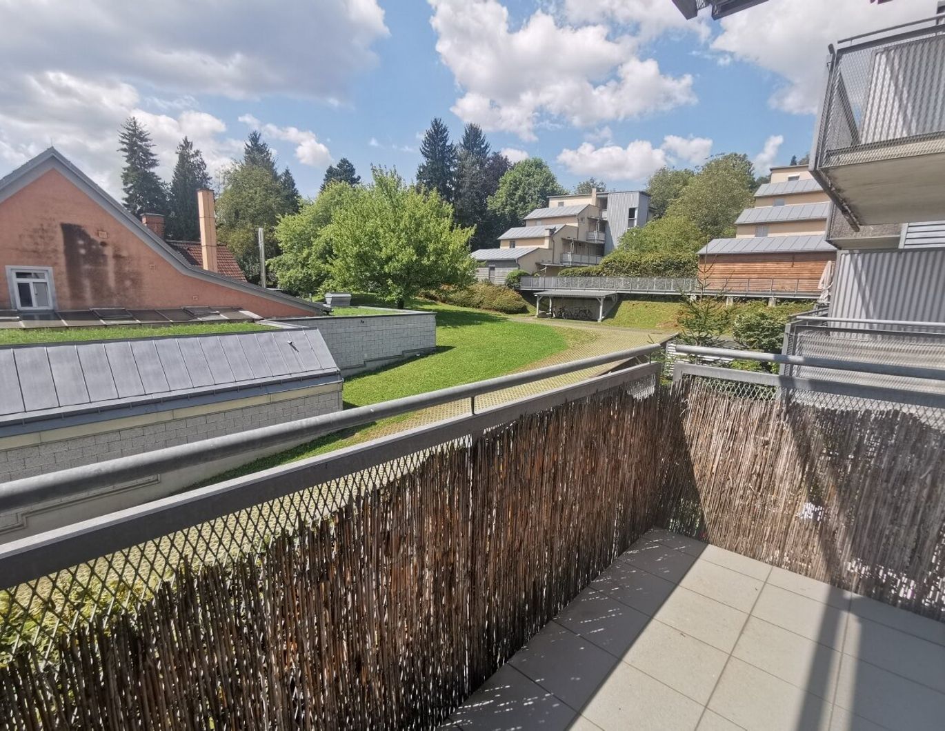 Nähe Uni und LKH: Vermietete 1-Zimmer-Wohnung mit großem Balkon in begehrter Lage!