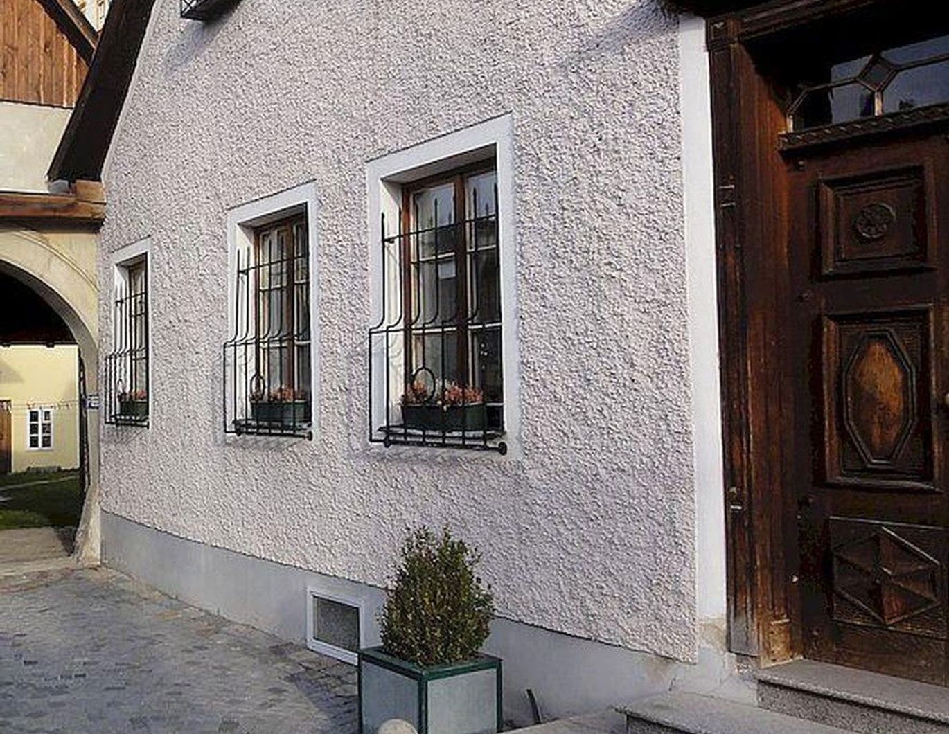 Haus mit Wohnung, Garten und Geschäftslokal im Zentrum von Melk