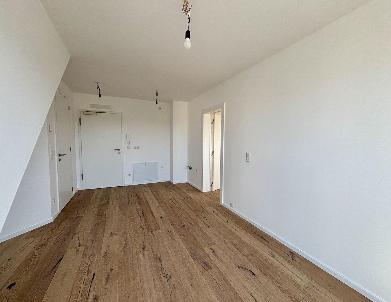 Moderne & lichtdurchflütete Neubauwohnung mit verlockendem Blick auf Hietzing! Provisionsfrei!