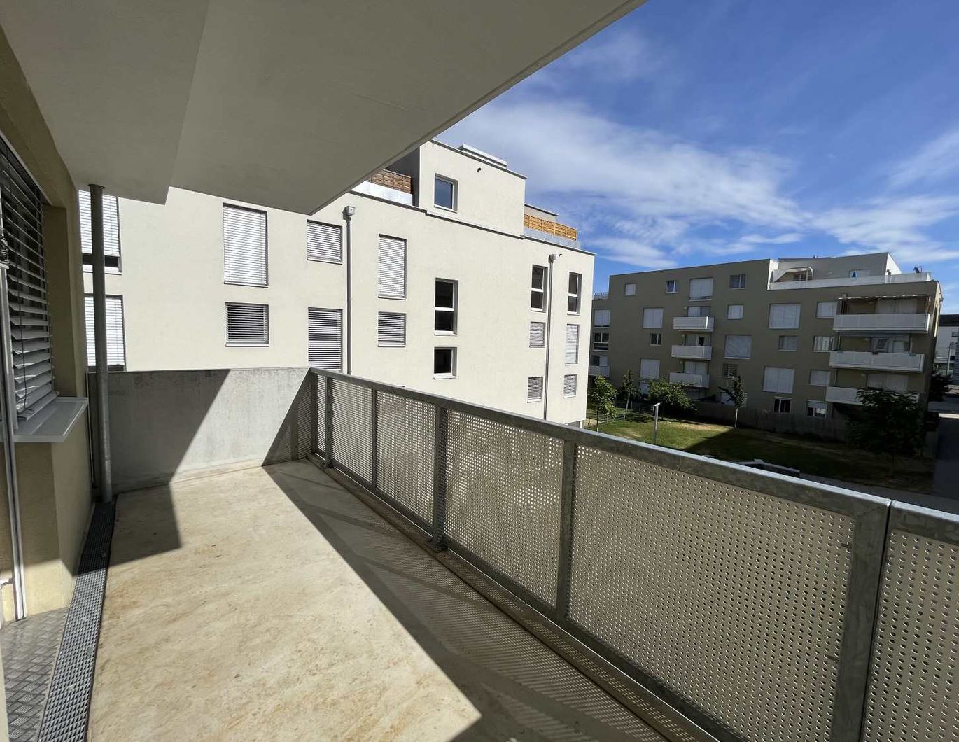 Q11 Leben in Simmering -  Lichtdurchflutete Balkonwohnung mit 4 Zimmern und Deckenkühlung!