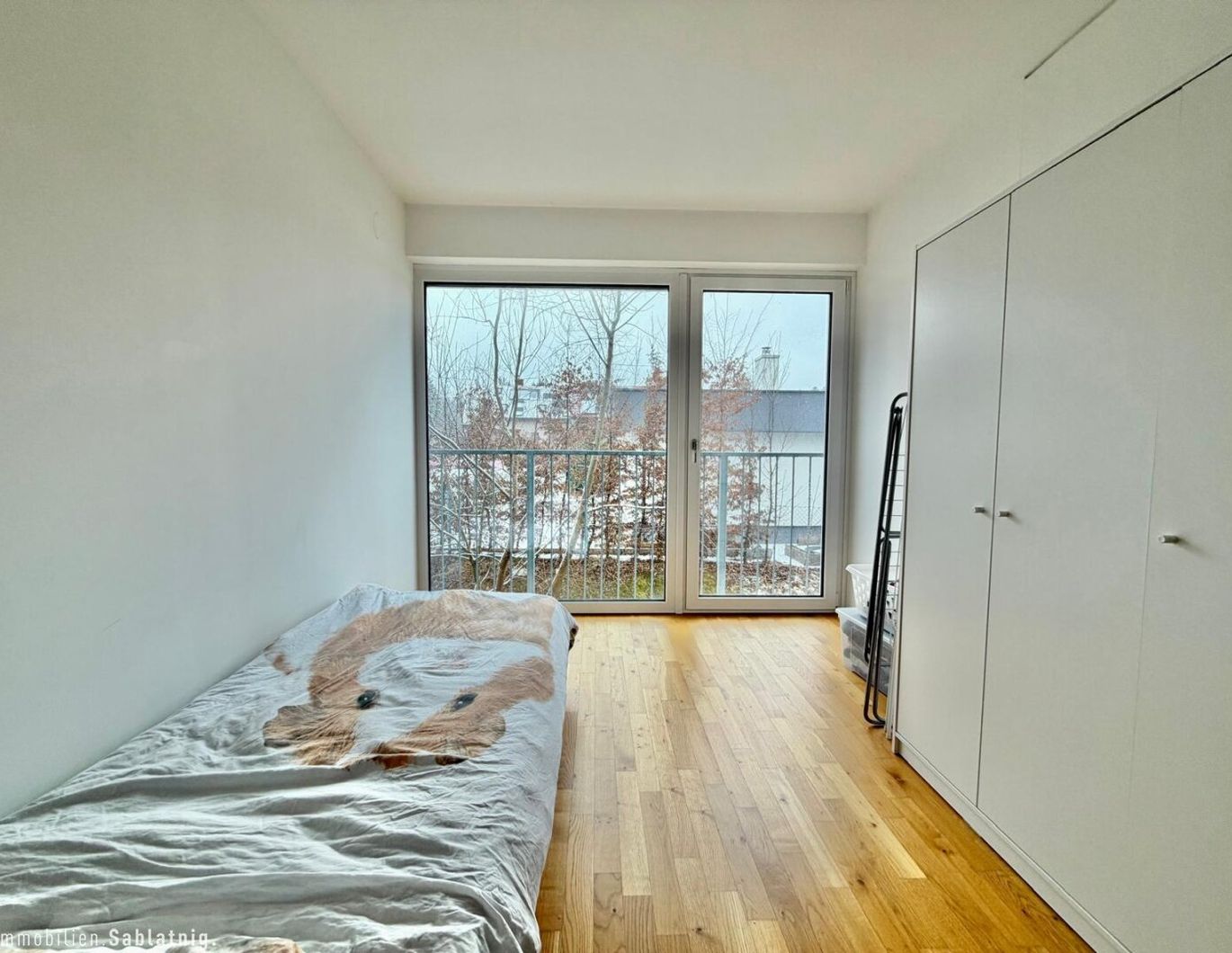 MODERNE 2-Zimmer-Wohnung in Klosterneuburg, neuwertig mit Loggia & Fußbodenheizung!