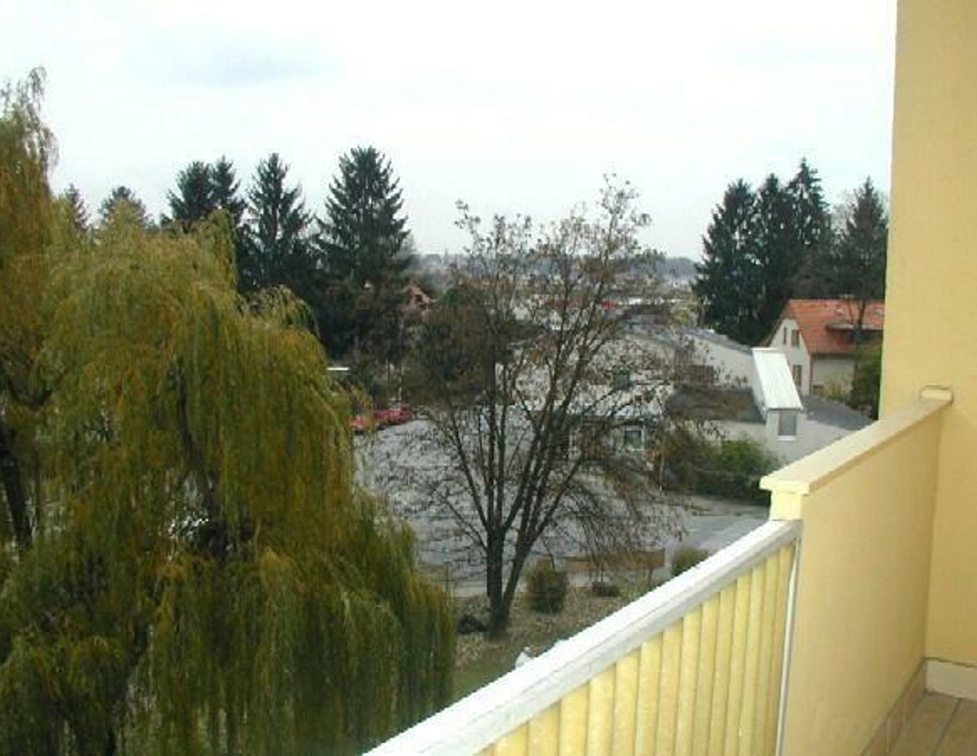 2-Zimmerwohnung mit Balkon und Parkplatz