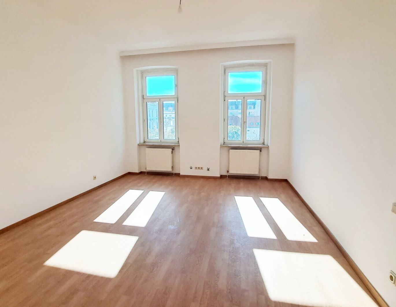 Zwischen Sehnsucht und Realität - Das Herzstück städtischen Lebens!
