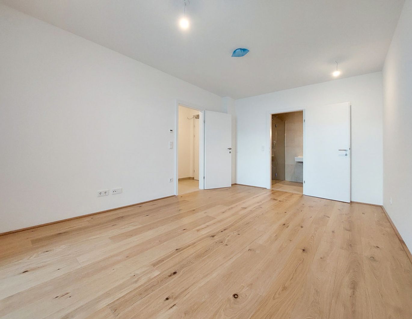 Durchdachte 3-Zimmer Wohnung mit ganz viel Licht, Balkon und eigener Terrasse - inkl. Deckenkühlung