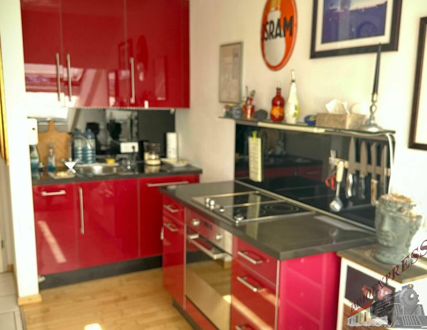 Liebevolle 2 Zimmer- oder Atelierwhg. - DG - Salzburgblick - gemauerter Kaminofen - Sichtdachstuhl