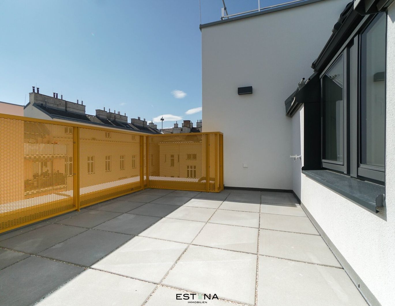 Provisionsfrei - Dachgeschoss mit Terrasse - urbanes Wohnen über den Dächern