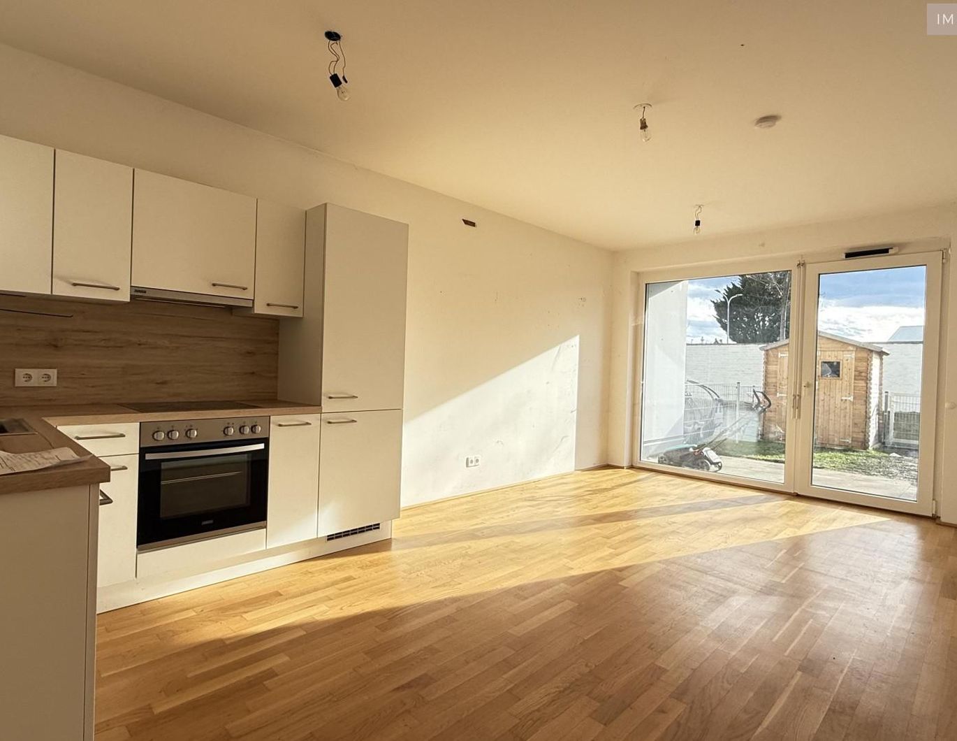 Nahe Akademiepark: Top-3-Zimmer Wohnung mit 111,35m2 EIGENGARTEN