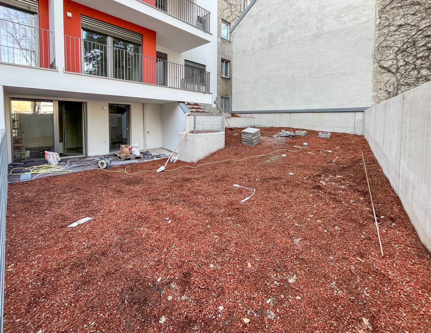 2-Zimmer-Gartenwohnung mit Hochbeet - Erstbezug in Niedrigenergiehaus - in 1110 Wien zu mieten