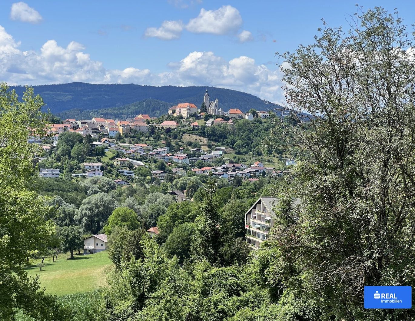 Perfekte Starterwohnung in idyllischer Grünlage