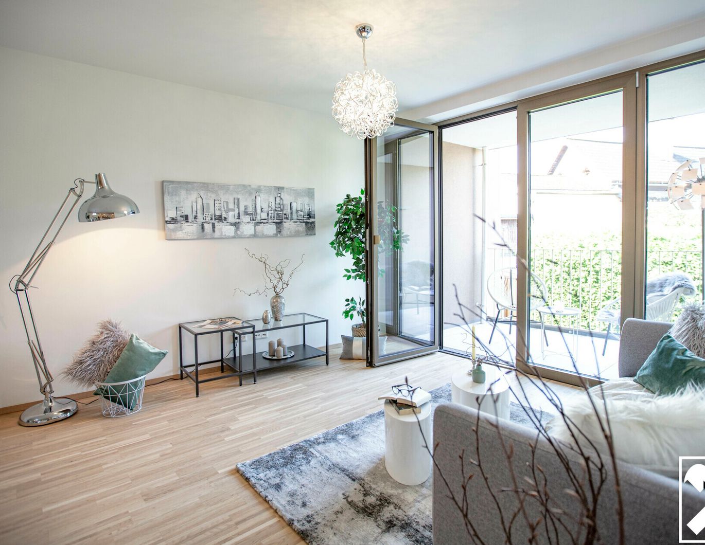 Erstbezug mit Loggia im Stadtzentrum - Preisvorteil bis Jahresende