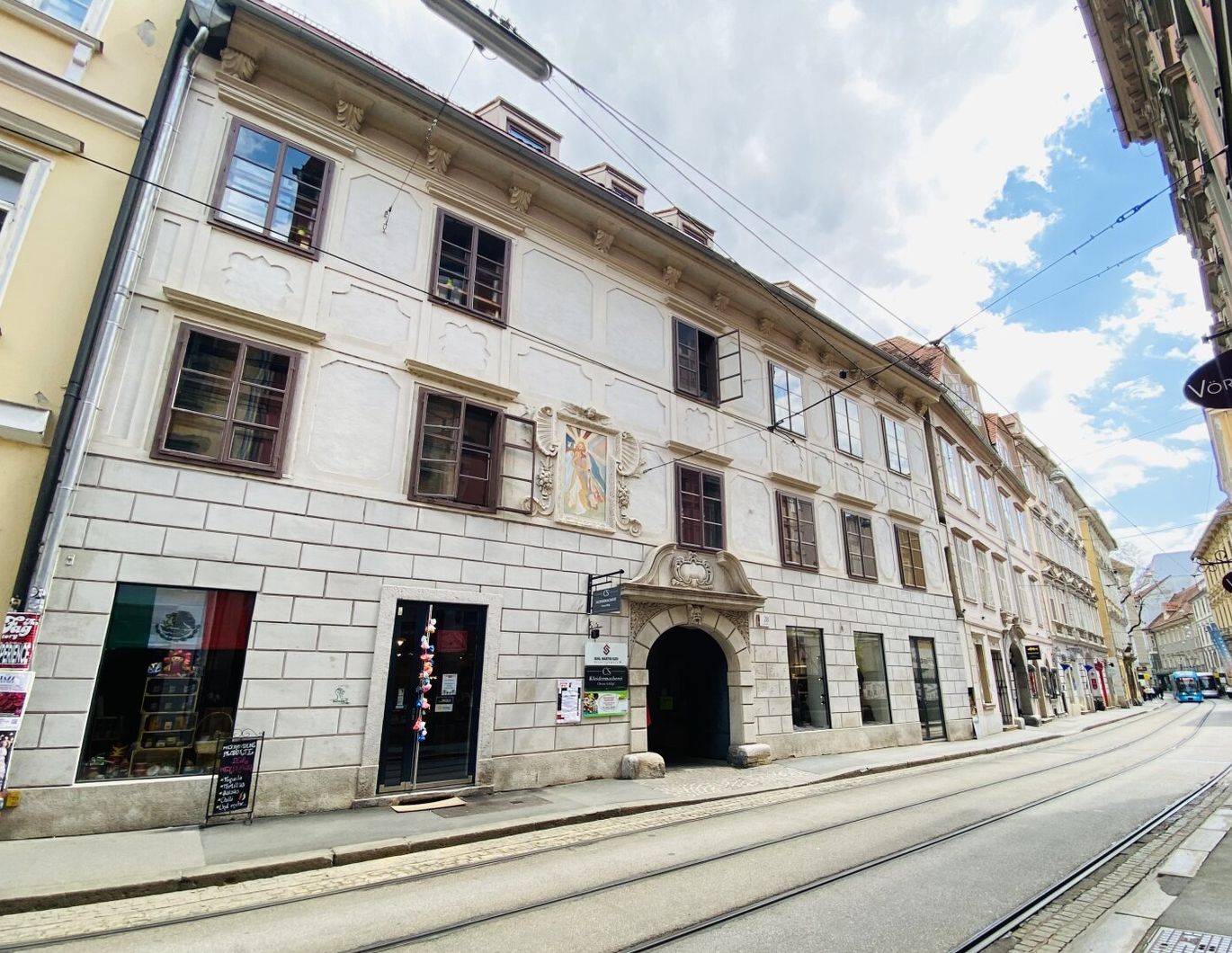 Geräumige 2,5 -Zimmer-Wohnung in der Innenstadt!