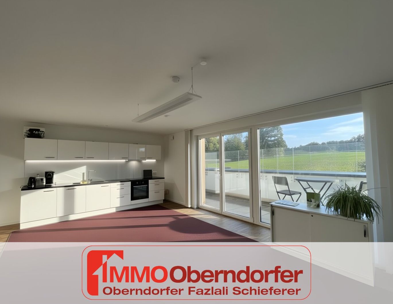 Moderne Drei-Zimmer-Wohnung mit Parkplatz und Tiefgaragenstellplatz | HOF