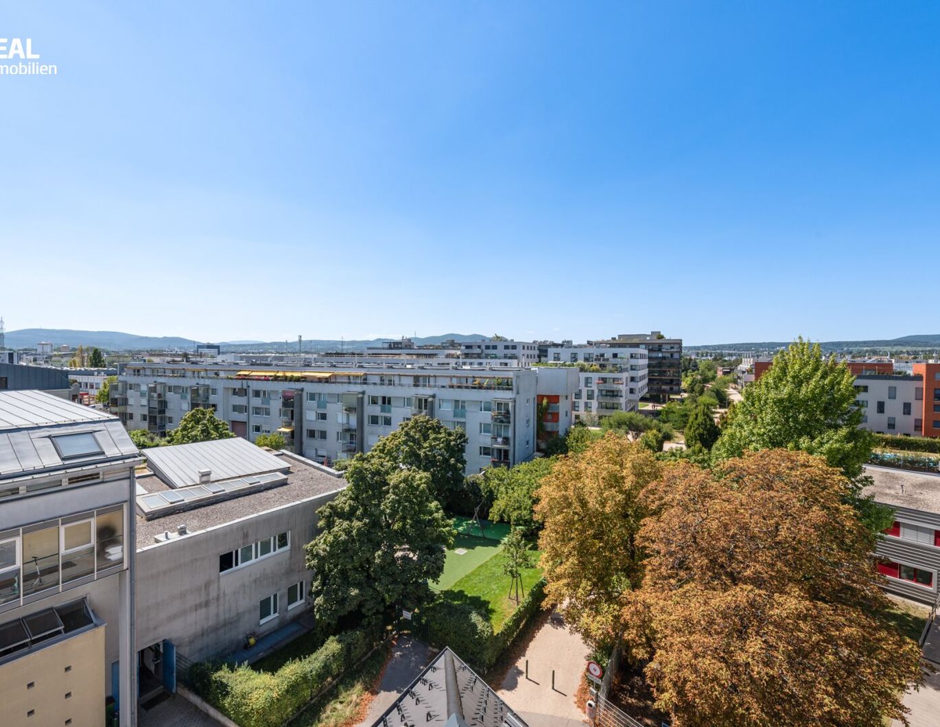 s REAL - Open House am 12.09.25 - Neubau: Dachterrassenwohnung mit Weitblick & Komfort