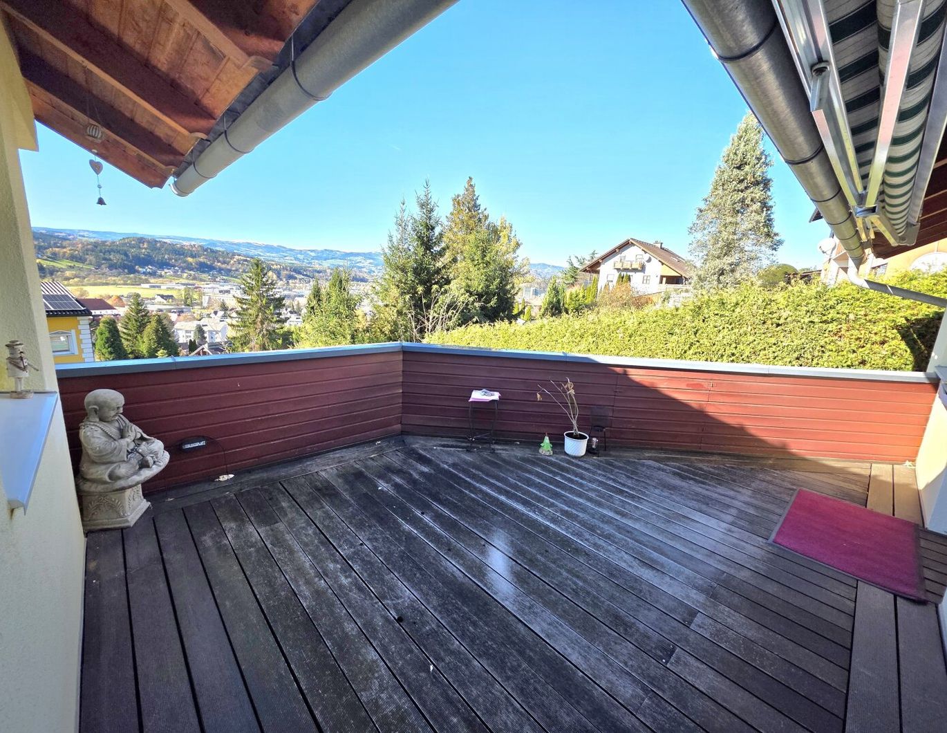 Ruhige Jungfamilienwohnung mit Ausblick!