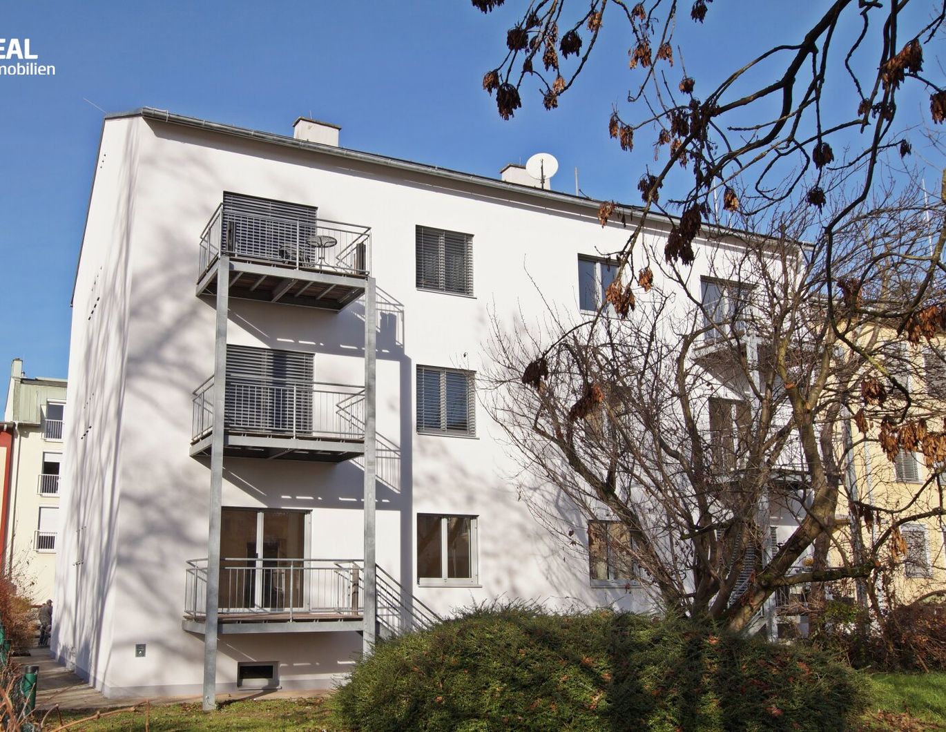 Renovierte 3 Zimmer Mietwohnung mit Balkon in saniertem Wohnhaus im Stadtzentrum!