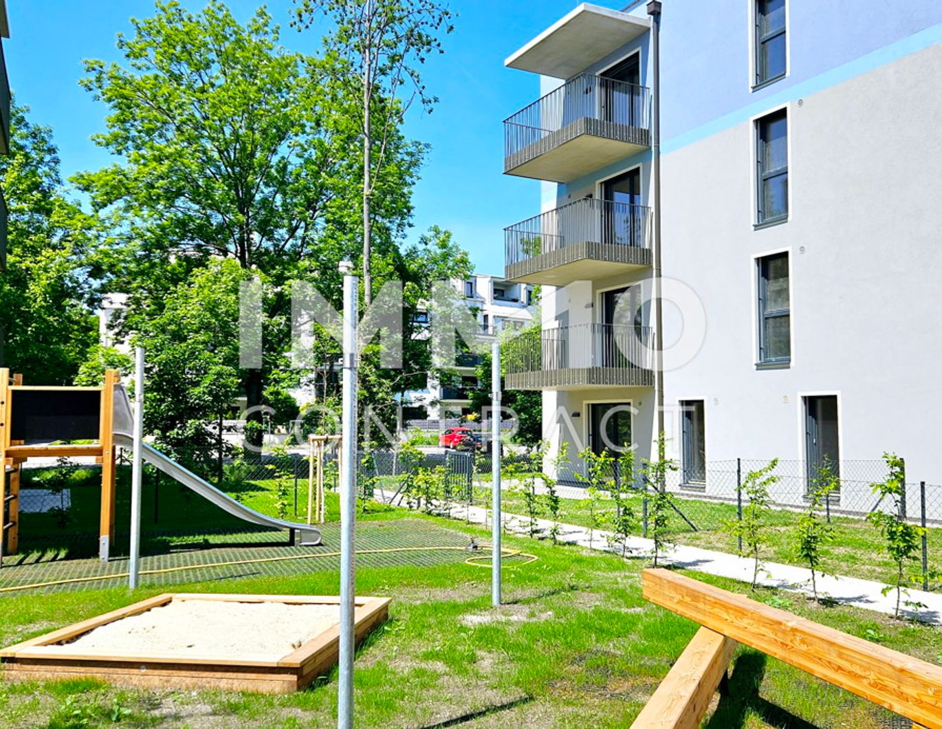 Provisionsfreier Erstbezug: Lichtdurchflutete 3-Zimmer-Wohnung mit Süd-Balkon und Grünblick