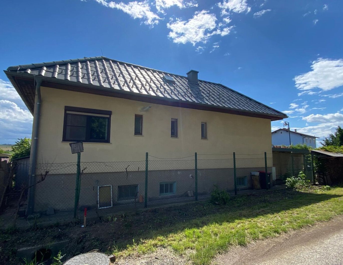 ***Ein schnuckeliges Haus mit überschaubarem Garten.***