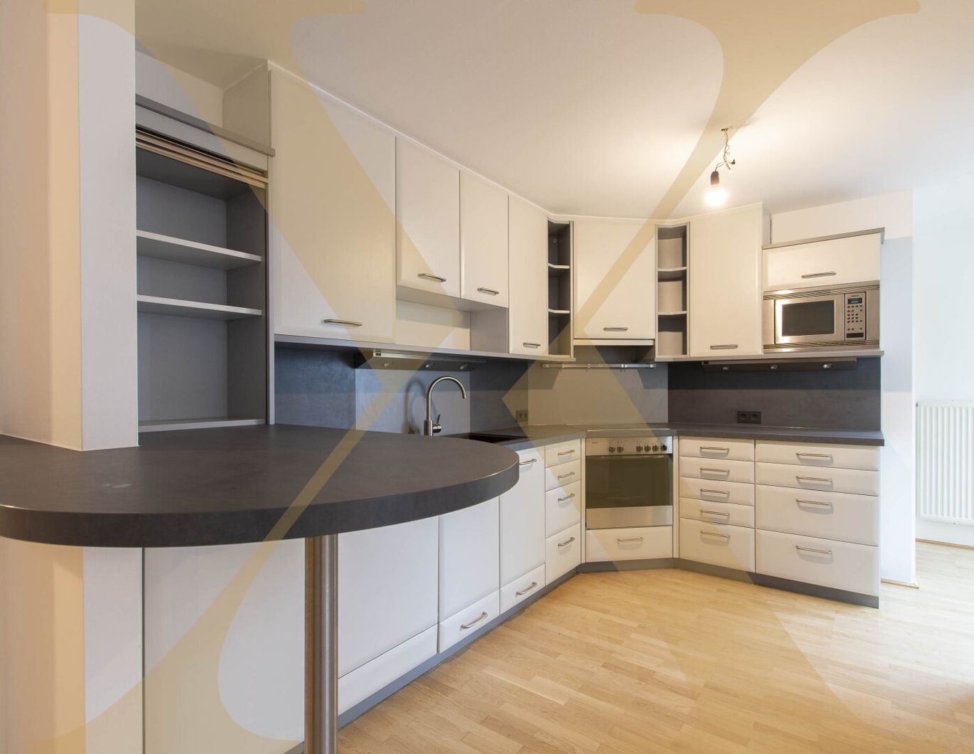 Exklusive 3-Zimmer-Maisonettewohnung inkl. Dachterrasse in Linzer Bestlage an der Promenade zu vermieten!