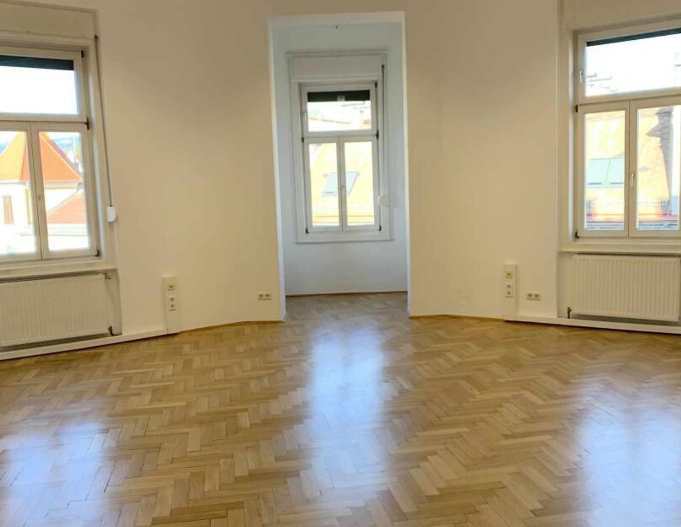 GroßzügigerTop-Altbau nächst Geidorfplatz mit Parkplätzen
