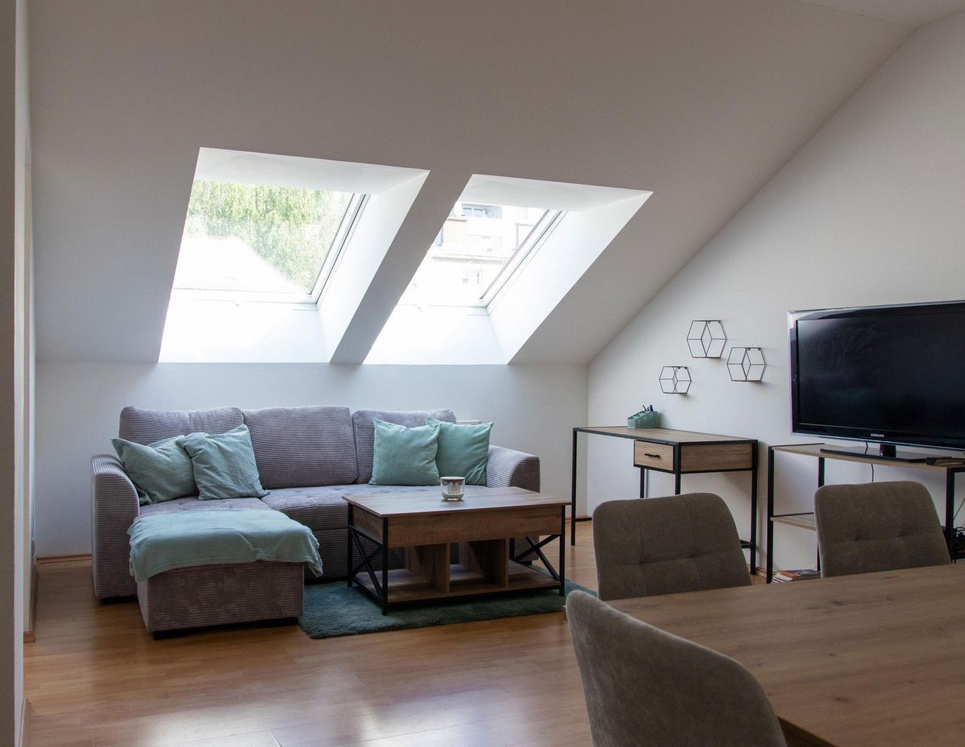Vollmöblierte 3 Zimmer Wohnung im Zentrum von Linz (perfekt auch als WG)