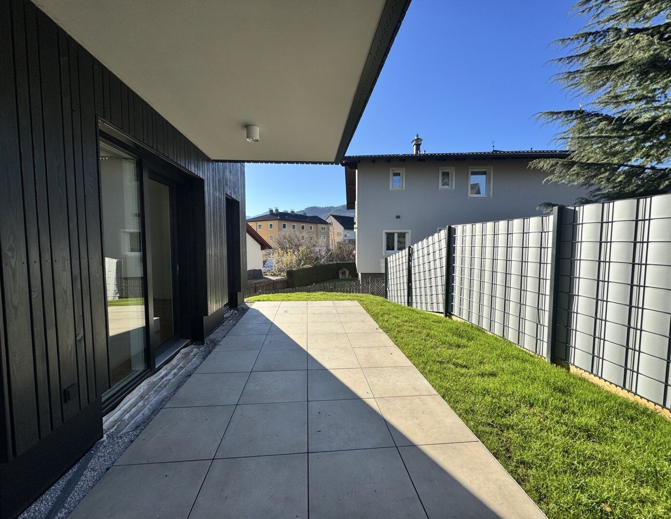 EINE ADRESSE. KEIN VERSPRECHEN.