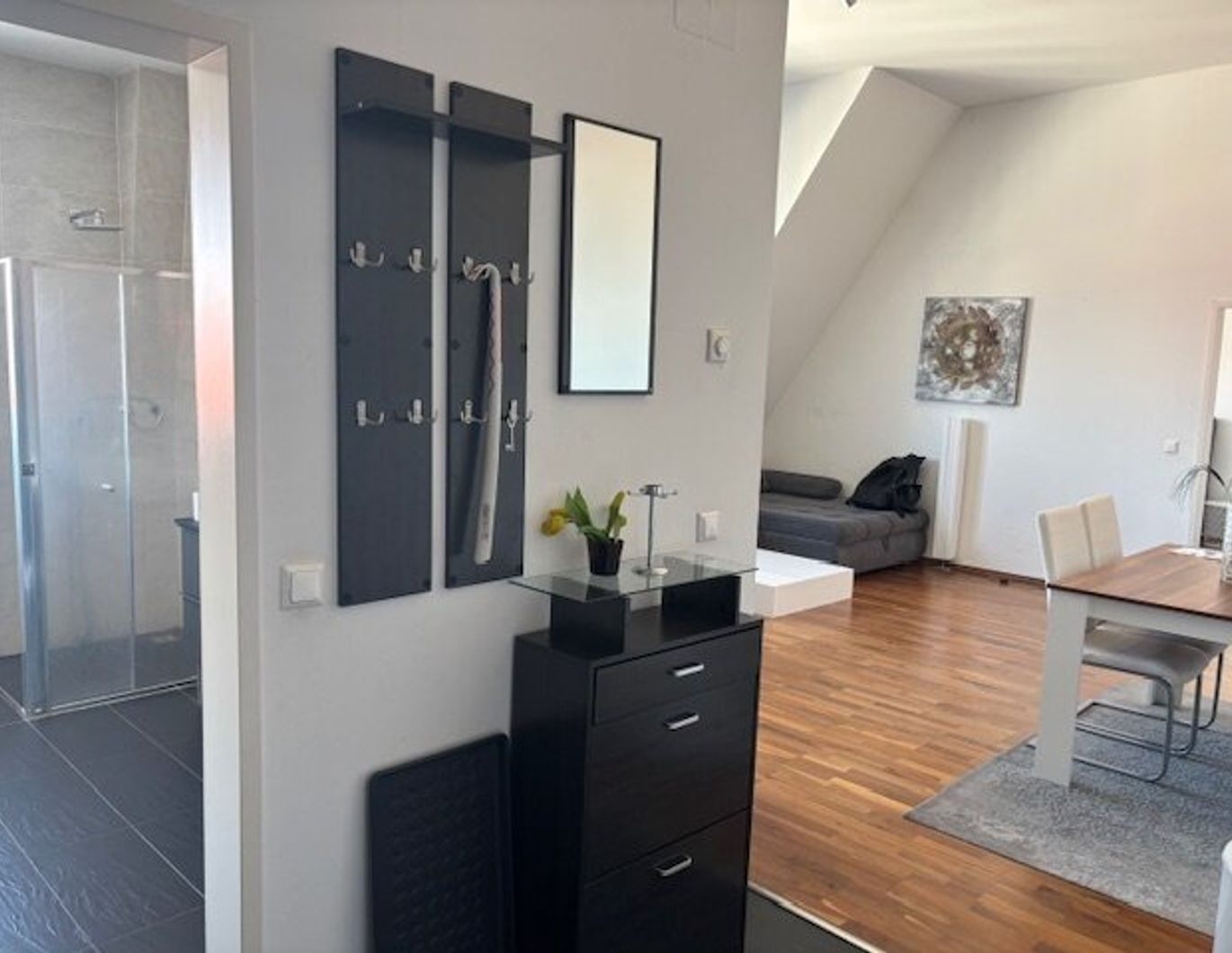 Helle Dachgeschoßwohnung in ruhiger Lage!