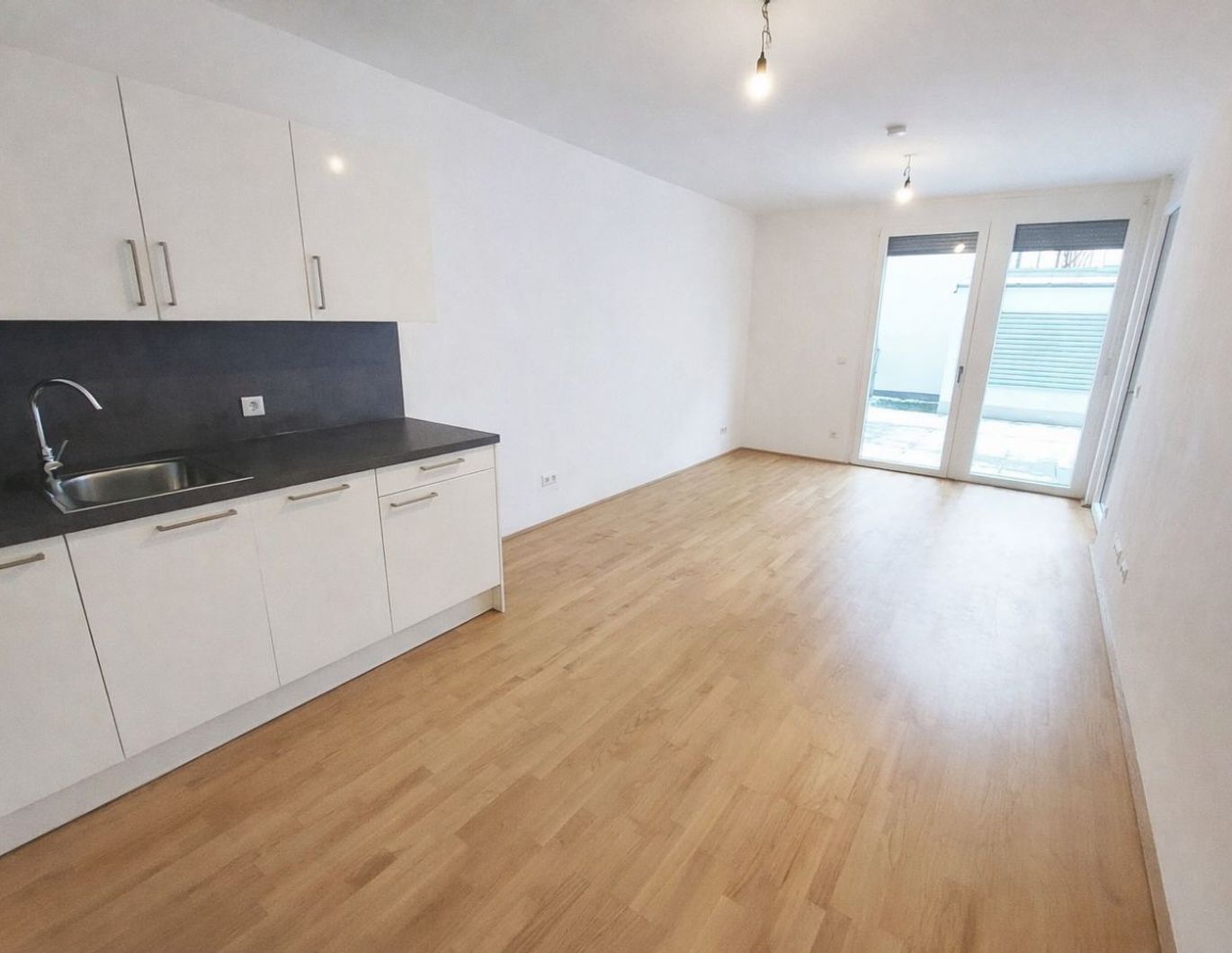 Moderne 2-Zimmer-Wohnung mit Garten und großer Terrasse - in der Koloniestraße!