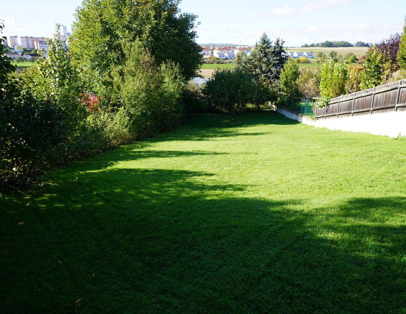 Mehrparteien-/Generationenhaus im direkten Zentrum (3 Wohneinheiten)