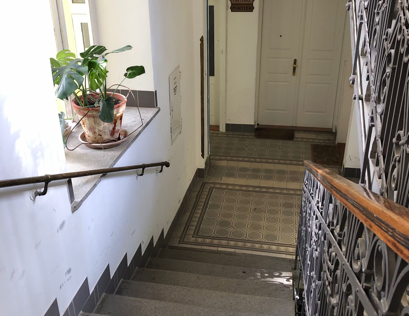 renovierungsbedürftige Gartenwohnung in Hoftrakt in Döbling's Bestlage