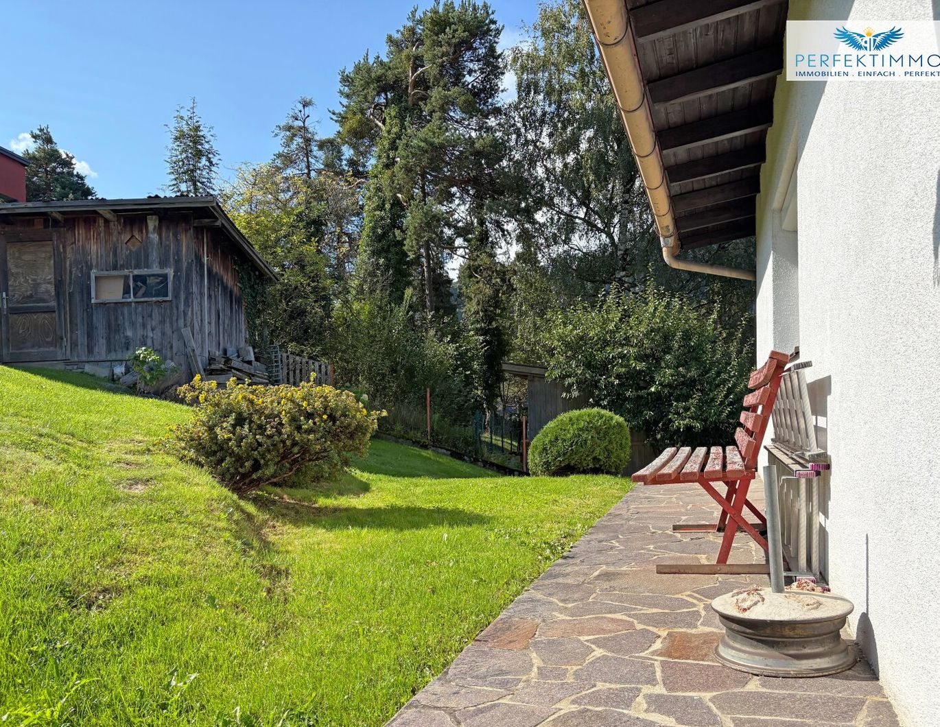 Großes, sanierungsbedürftiges Haus auf schönem Grund