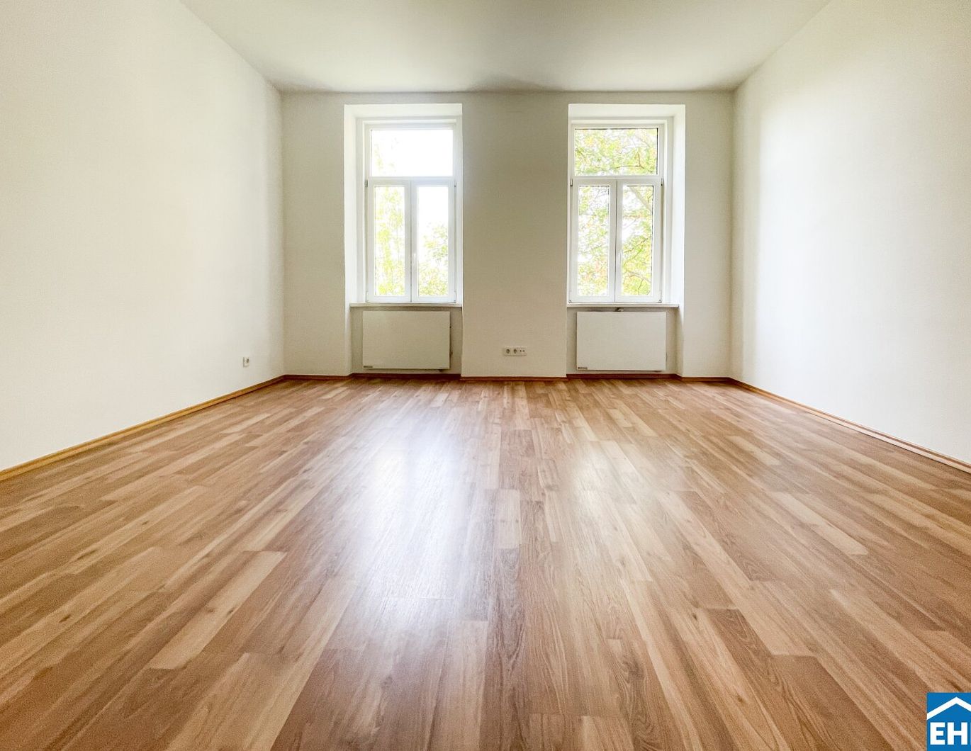 In U-Bahn-Nähe: Singlewohnung in wunderschönem Altbau