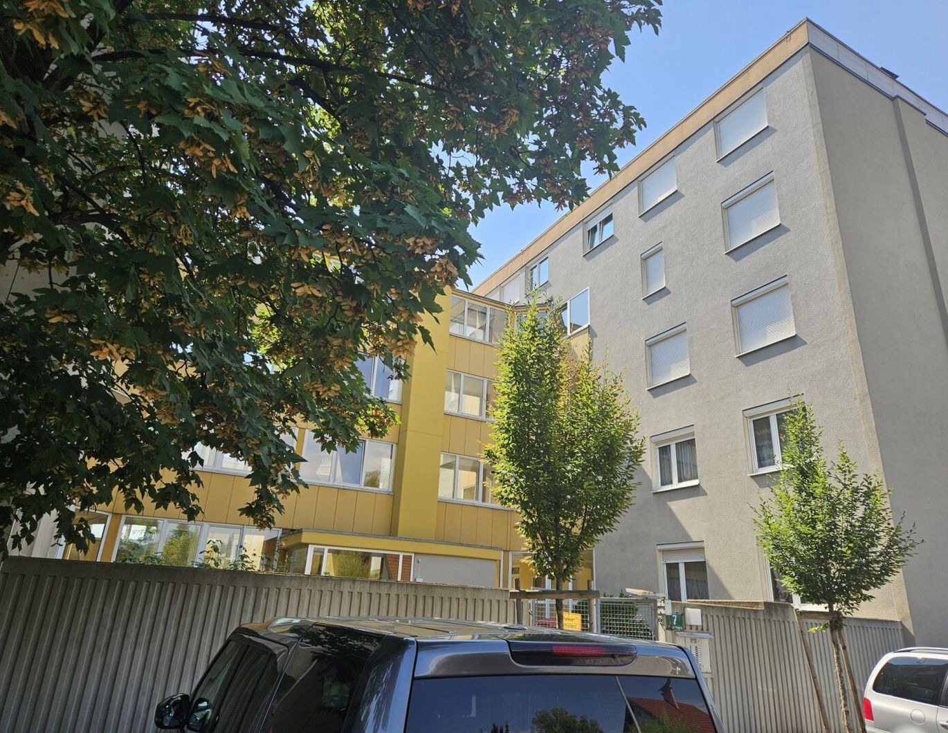 Gepflegte 90m² 4 Zimmer Maisonettenwohnung in Wetzelsdorf mit Garage + Freiparkplatz nur 285.000.-