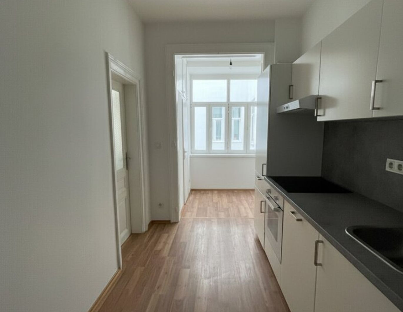 Sanierte 2 Zimmer Wohnung mit 45 m² im Herzen des. 3. Bezirkes