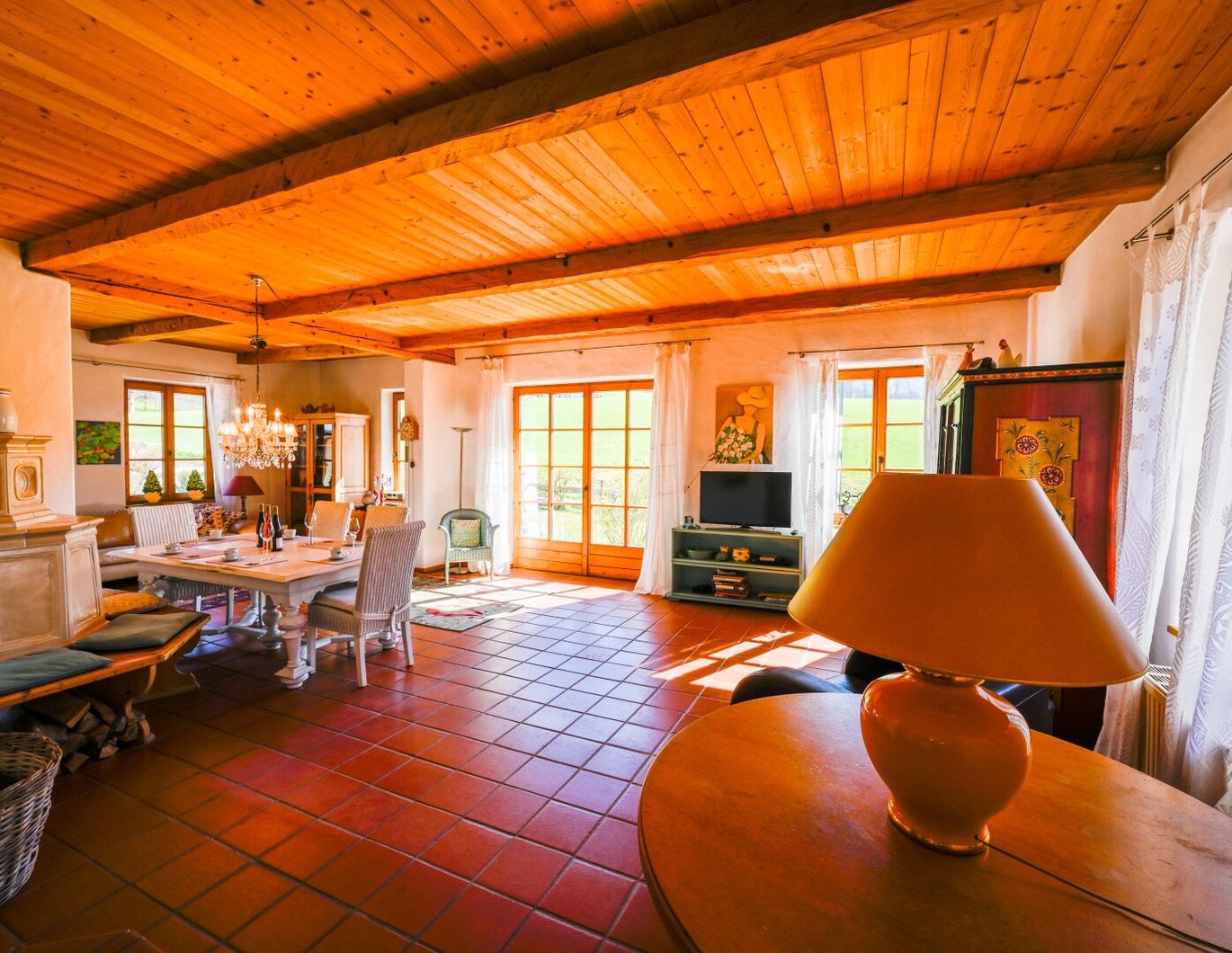 TraumhaftesTiroler Landhaus in Söll: 160m² Wohlfühlfläche mit wunderschönem Garten und Balkon!