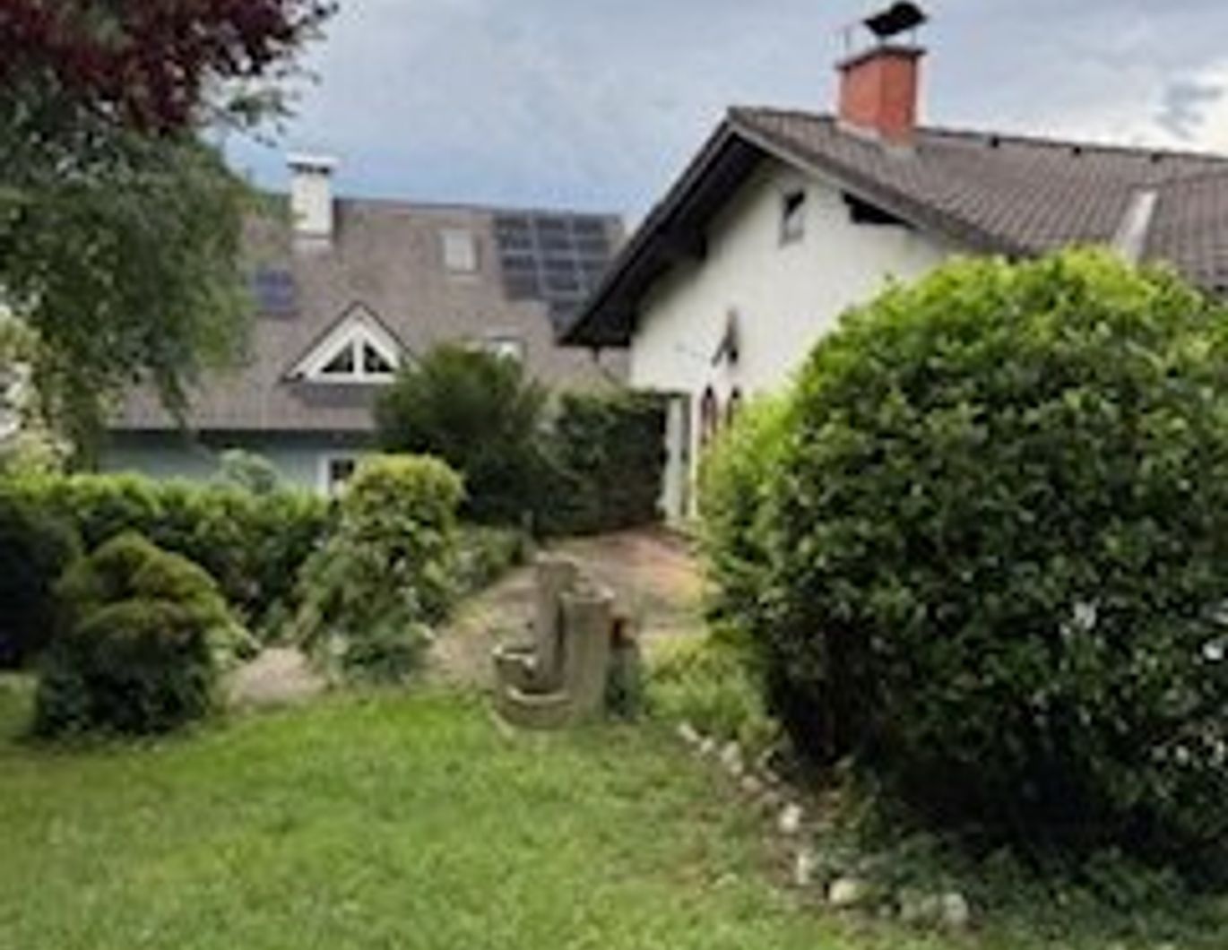 Einfamilienhaus mit Einlegerwohnung und wunderschönen, großem Garten in Raaba-Grambach