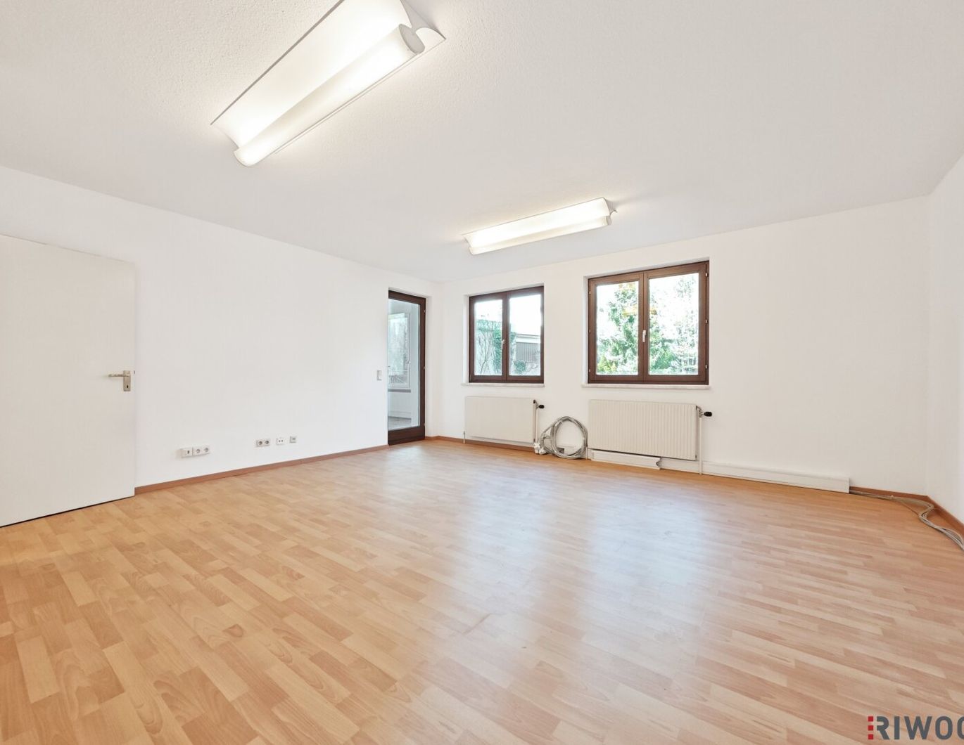 Nähe Saarplatz *** 3 Zimmer & Loggia *** Gemeinschaftsgarten *** optionaler Garagenplatz