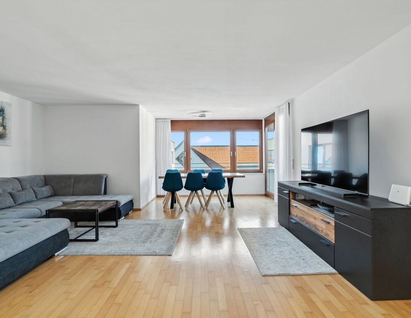 Zentrale 3-Zimmer Wohnung in Lustenau: Terrasse und Tiefgarage
