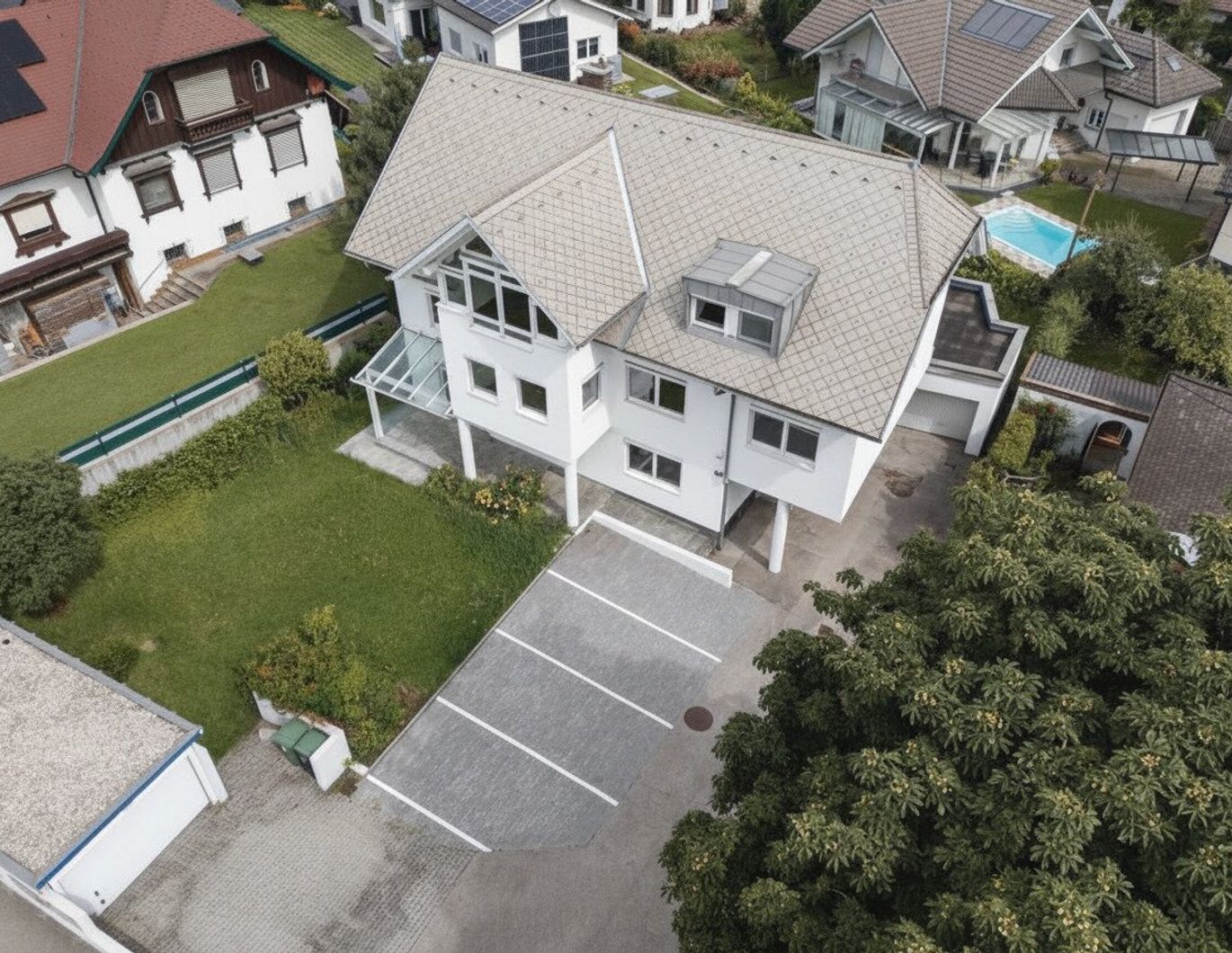 Top 3 - Moderne 2-Zimmer-Wohnung mit Weitblick in Gmunden, Perfekte Kombination aus Komfort und nachhaltiger Ausstattung!