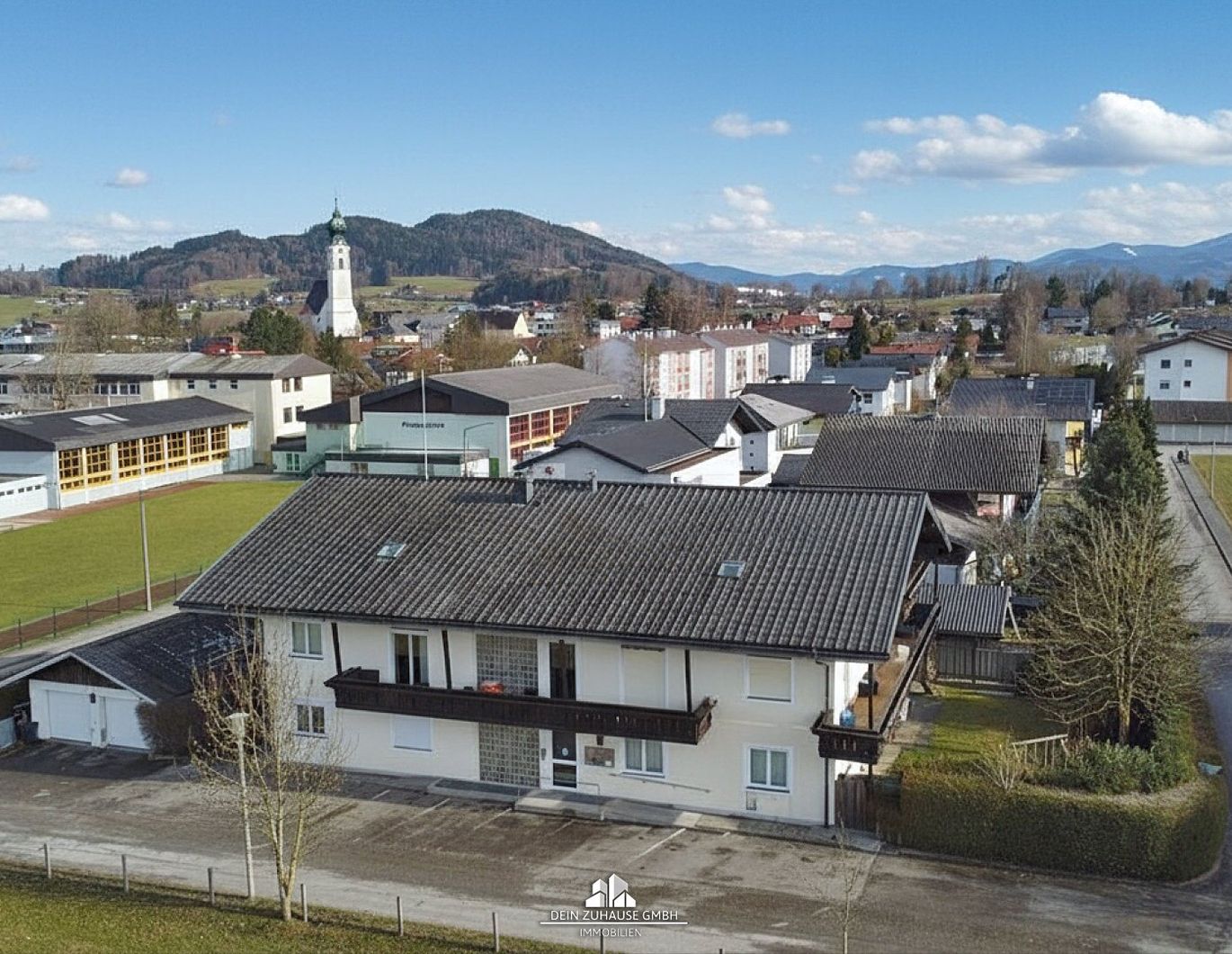 DEIN ZUHAUSE - Gartenwohnung in zentrumsnaher Ruhelage in St. Georgen im Attergau