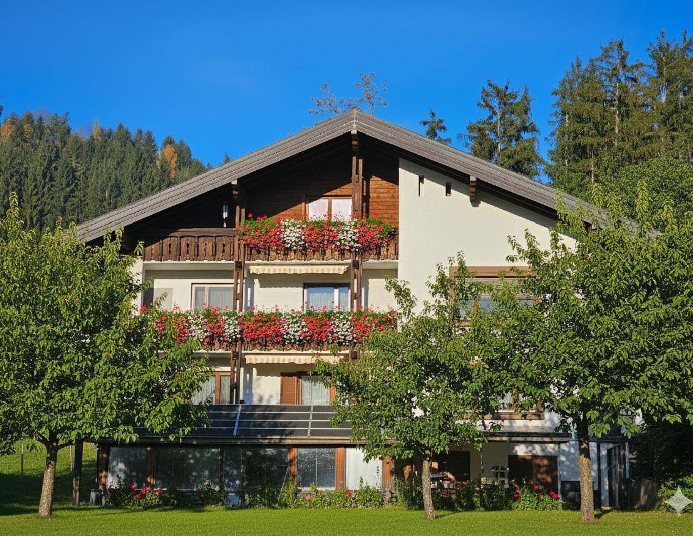 Großes Familienhaus mit Ausbaupotenzial in Stadt- und Seenähe - Privatverkauf ohne Maklergebühren