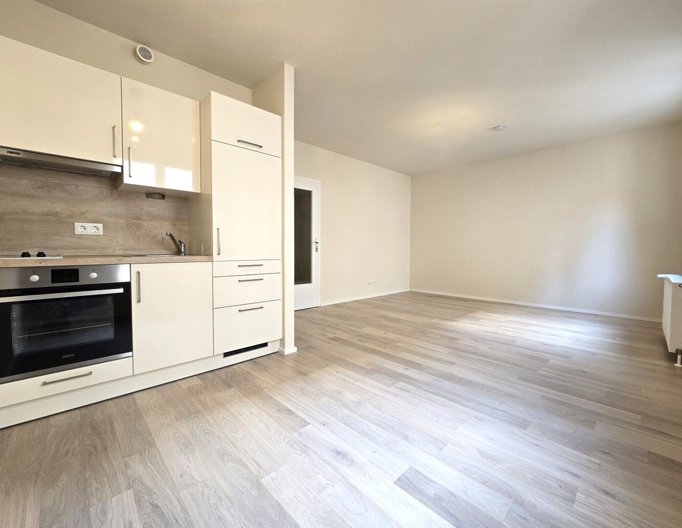 WOHNEN MITTEN IM VIERTEN - Urbane Lebensqualität in Zentrumsnähe - 1-Zimmer-Wohnung mit moderner Ausstattung