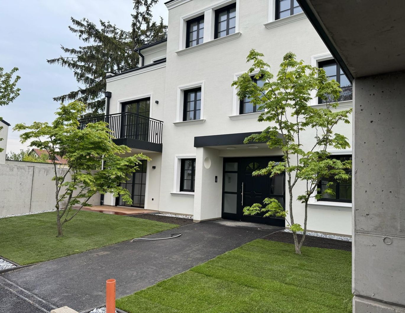 PRESTIGEWOHNUNG MIT GARTEN IM ZENTRUM UND AN DER DONAULÄNDE IN LANGENLEBARN IM ERSTBEZUG INKL. HEIZKOSTEN