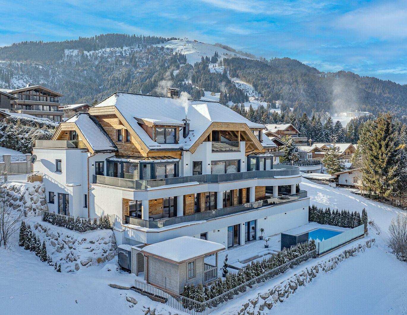 Luxusvilla in Top-Ruhelage mit unverbaubarem Kaiserblick
