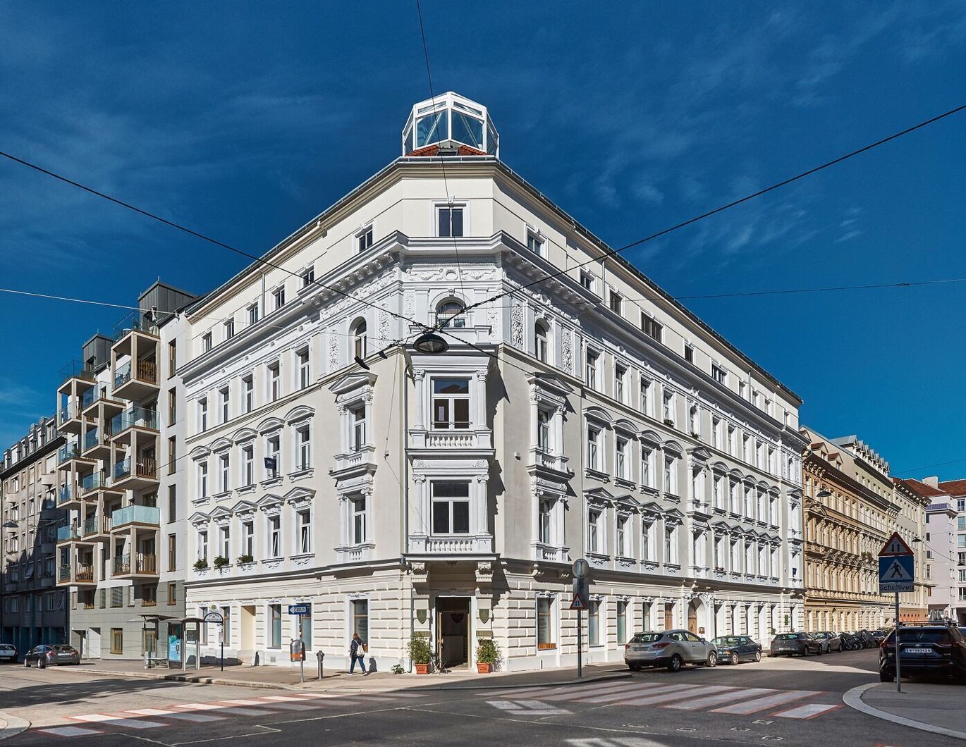 Erstbezug: helle Altbauwohnung mit gutem Grundriss!