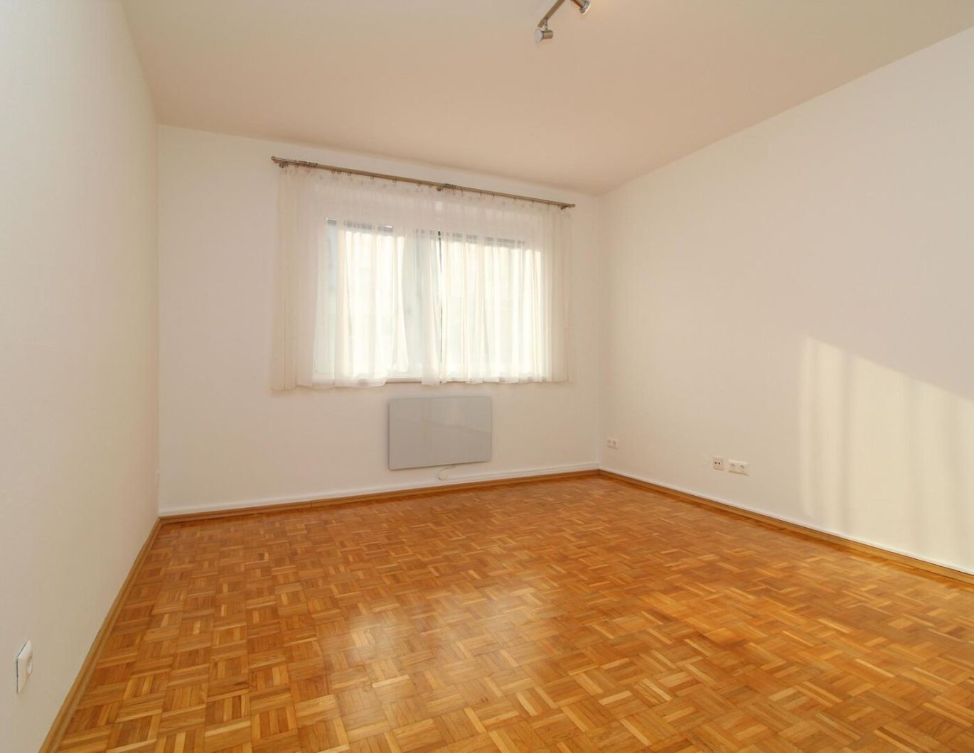 Gut aufgeteilte 1-Zimmer-Wohnung im 16. Bezirk zu vermieten!