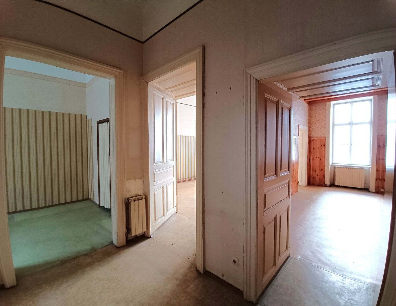 3-Zimmer Wohnung in Bestlage! Sanierungsbedürftig! Nähe Servitenviertel und U4 Friedensbrücke!