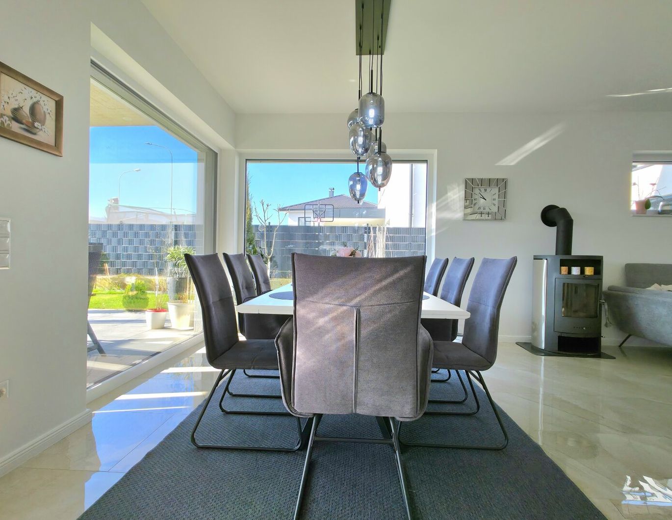 Massivbau mit weitläufigen Wohnbereich