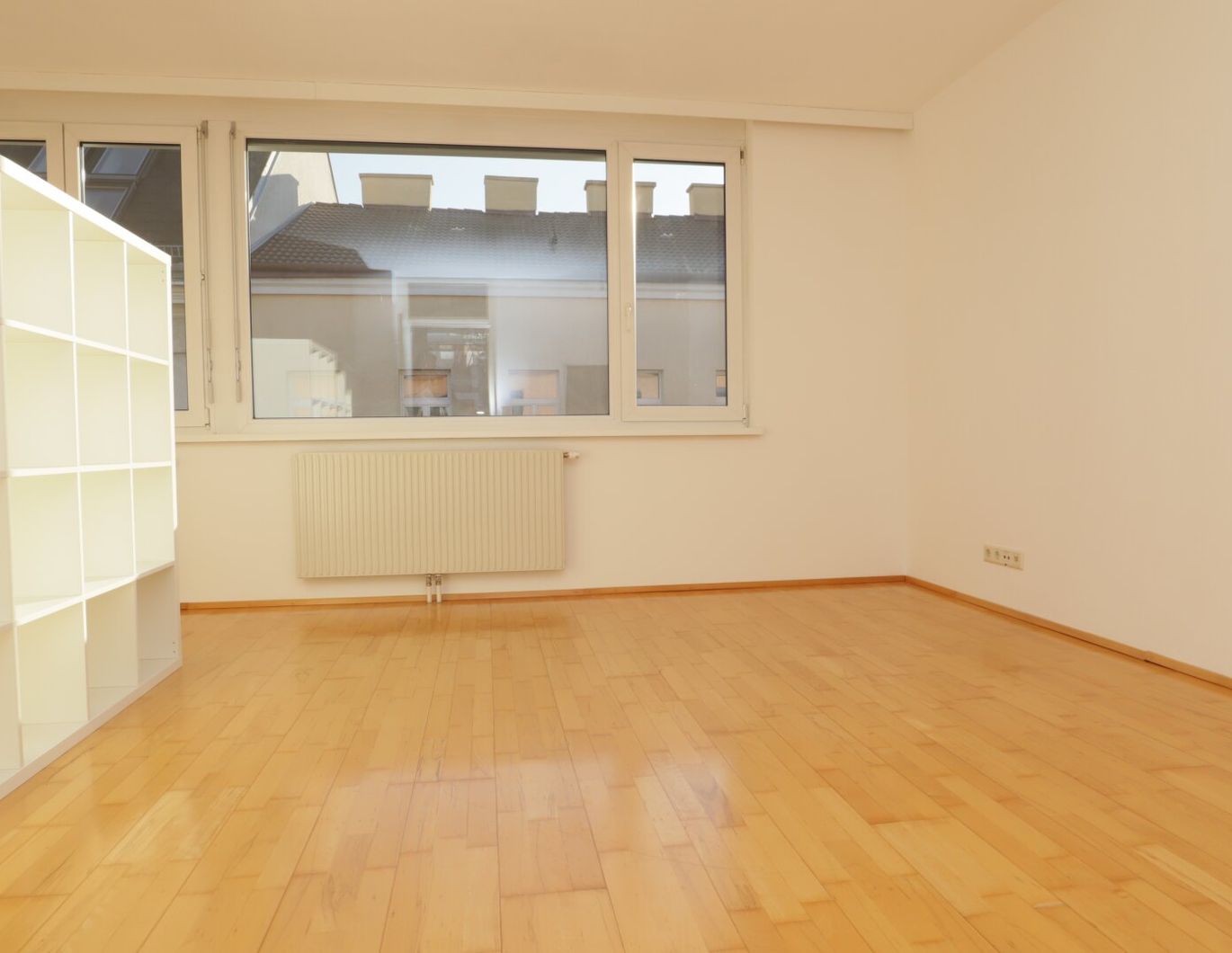 SONNIGE 2 Zimmer-Wohnung!